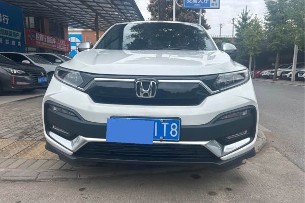 Nissan 逍客, 2022 г., белый, 37 000 км Honda XR-V, 2021 г., белый, 25 000 км