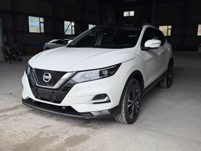 Nissan Qashqai, 2022 г., белый, 18 000 км Nissan 逍客, 2022 г., белый, 36 000 км