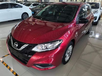Nissan TIIDA, 2021 г., красный / фиолетовый, 51 000 км Nissan 骐达TIIDA, 2022 г., красный / фиолетовый, 25 200 км