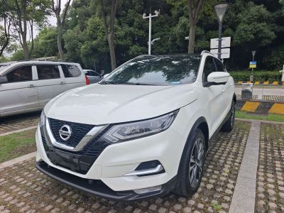 Nissan Qashqai, 2022 г., белый, 18 000 км Nissan 逍客, 2022 г., белый, 26 000 км