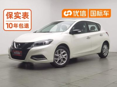 Nissan TIIDA, 2021 г., красный / фиолетовый, 51 000 км Nissan 骐达TIIDA, 2022 г., белый, 30 200 км