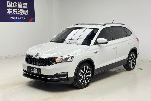 Audi A3, 2022 г., зелёный, 23 600 км Skoda 柯米克, 2024 г., белый, 10 400 км