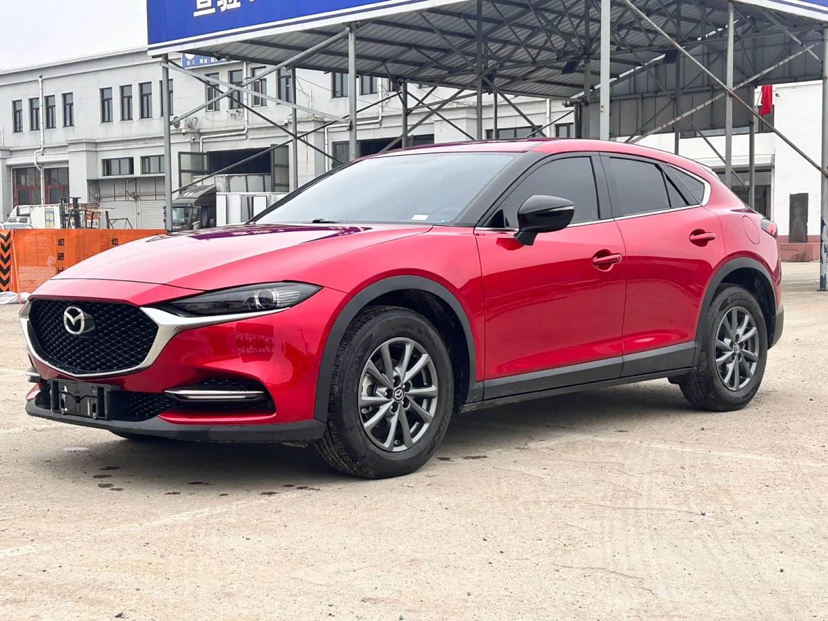 Mazda CX-4, 2023 г., красный / фиолетовый, 48 000 км Mazda CX-4, 2023 г., красный / фиолетовый, 48 000 км