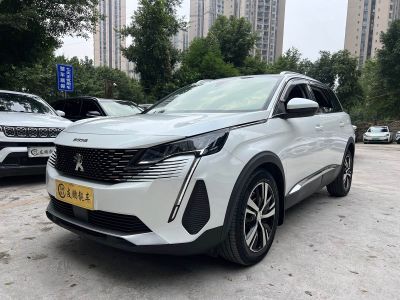 Peugeot 408, 2025 г., серебристый / серый, 23 400 км Peugeot 标致5008, 2023 г., белый, 39 000 км
