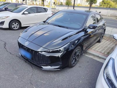 MG 5, 2025 г., белый, 5 600 км MG 5, 2025 г., чёрный, 12 900 км