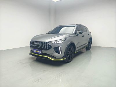 Haval 哈弗初恋, 2021 г., белый, 29 000 км Haval 哈弗赤兔, 2021 г., серебристый / серый, 42 500 км