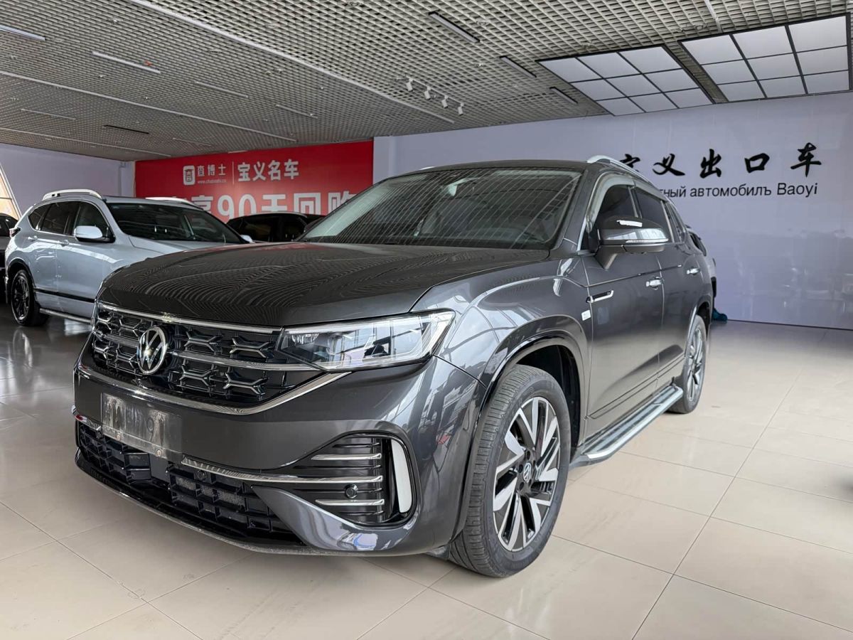 Volkswagen Tayron, 2022 г., чёрный, 54 000 км Volkswagen Tayron 2023 380TSI полный привод R-Line исполнение «Гаонэн»