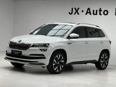 Skoda Karoq, 2022 г., шампань / коричневый, 34 000 км Skoda 柯珞克, 2023 г., белый, 33 000 км