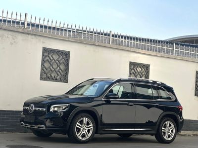 Mercedes-Benz GLB, 2021 г., серебристый / серый, 38 000 км Mercedes-Benz 奔驰GLB, 2021 г., синий, 58 000 км