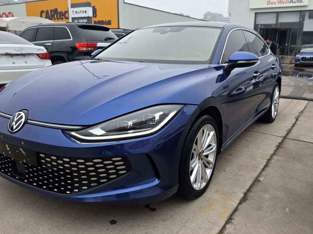 Volkswagen Lamando, 2022 г., синий, 35 000 км Volkswagen Lamando 2022 Lamando L 280TSI DSG комплектация «Кула»