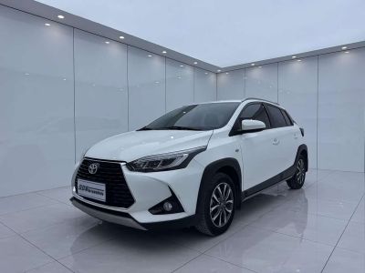 Toyota Yaris L (Чжисюань), 2022 г., красный / фиолетовый, 29 200 км Toyota Yaris L (Чжисюань), 2023 г., белый, 29 000 км