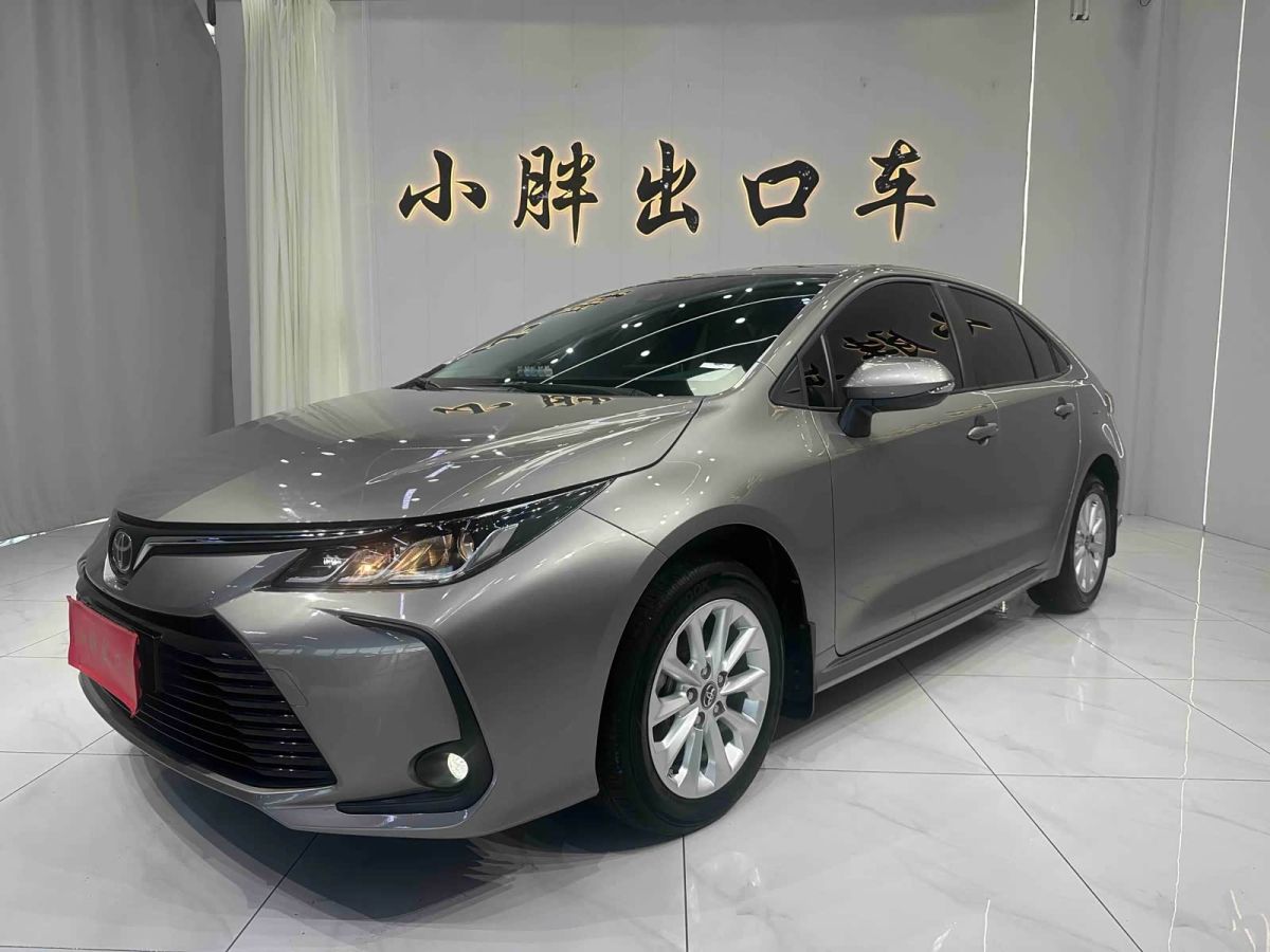 Toyota Corolla, 2022 г., серебристый / серый, 46 300 км Toyota Corolla, 2022 г., серебристый / серый, 46 300 км