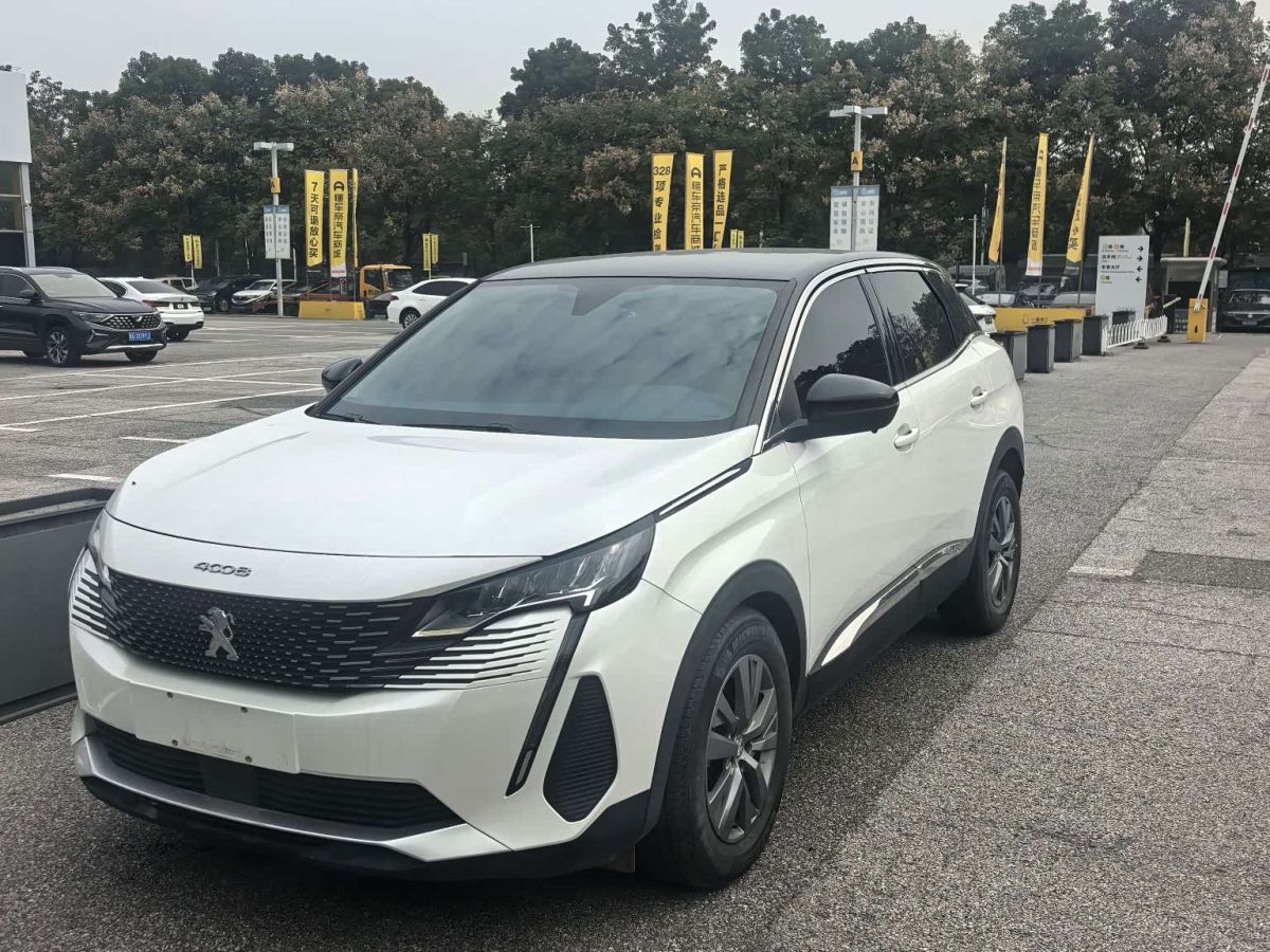 Peugeot 标致4008, 2025 г., белый, 14 000 км Peugeot 标致4008, 2025 г., белый, 14 000 км
