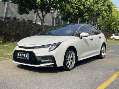 Toyota Corolla, 2024 г., белый, 80 000 км Toyota Levin, 2021 г., белый, 73 000 км