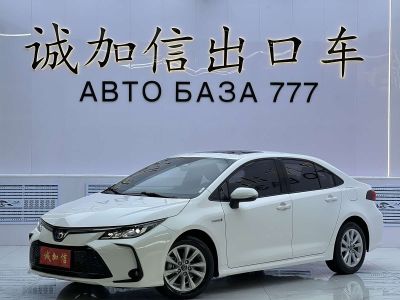 Toyota Corolla, 2022 г., чёрный, 23 000 км Toyota Corolla, 2023 г., белый, 28 000 км
