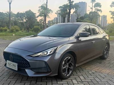 MG 5, 2023 г., белый, 78 900 км MG 5, 2023 г., шампань / коричневый, 60 000 км