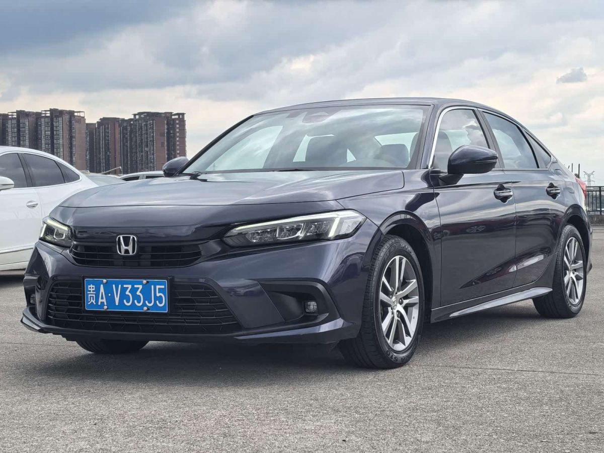 Honda Civic, 2022 г., серебристый / серый, 40 000 км Honda Civic, 2022 г., серебристый / серый, 40 000 км