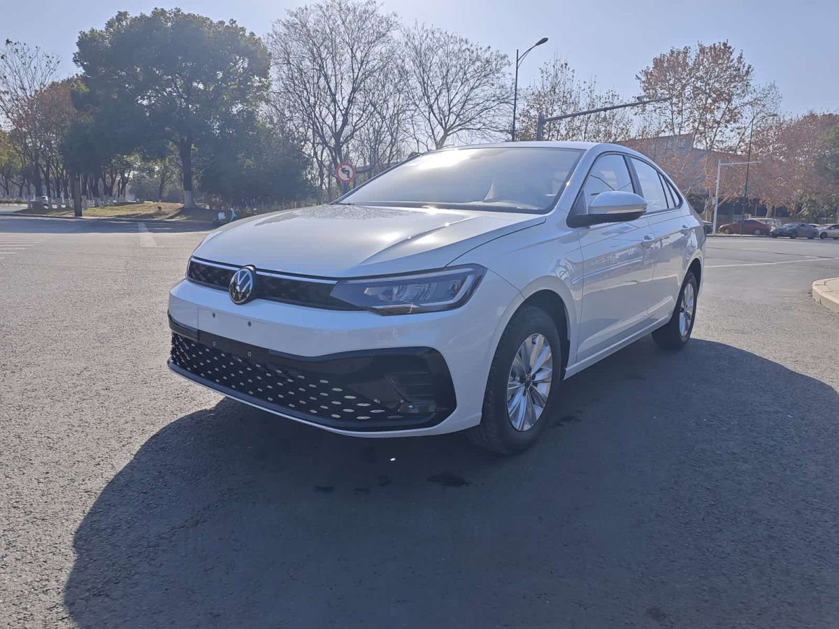 Volkswagen Lavida, 2025 г., белый, 10 км Volkswagen Lavida 2025 исполнение «Синьжуй» 1.5L 出众 комплектация «Синьи»