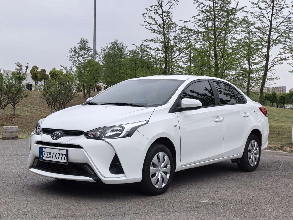 Toyota Yaris L (Чжисян), 2021 г., белый, 58 000 км Toyota Yaris L (Чжисян), 2021 г., белый, 58 000 км