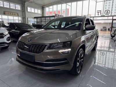 Skoda Karoq, 2022 г., белый, 34 000 км Skoda 柯珞克, 2022 г., шампань / коричневый, 15 500 км