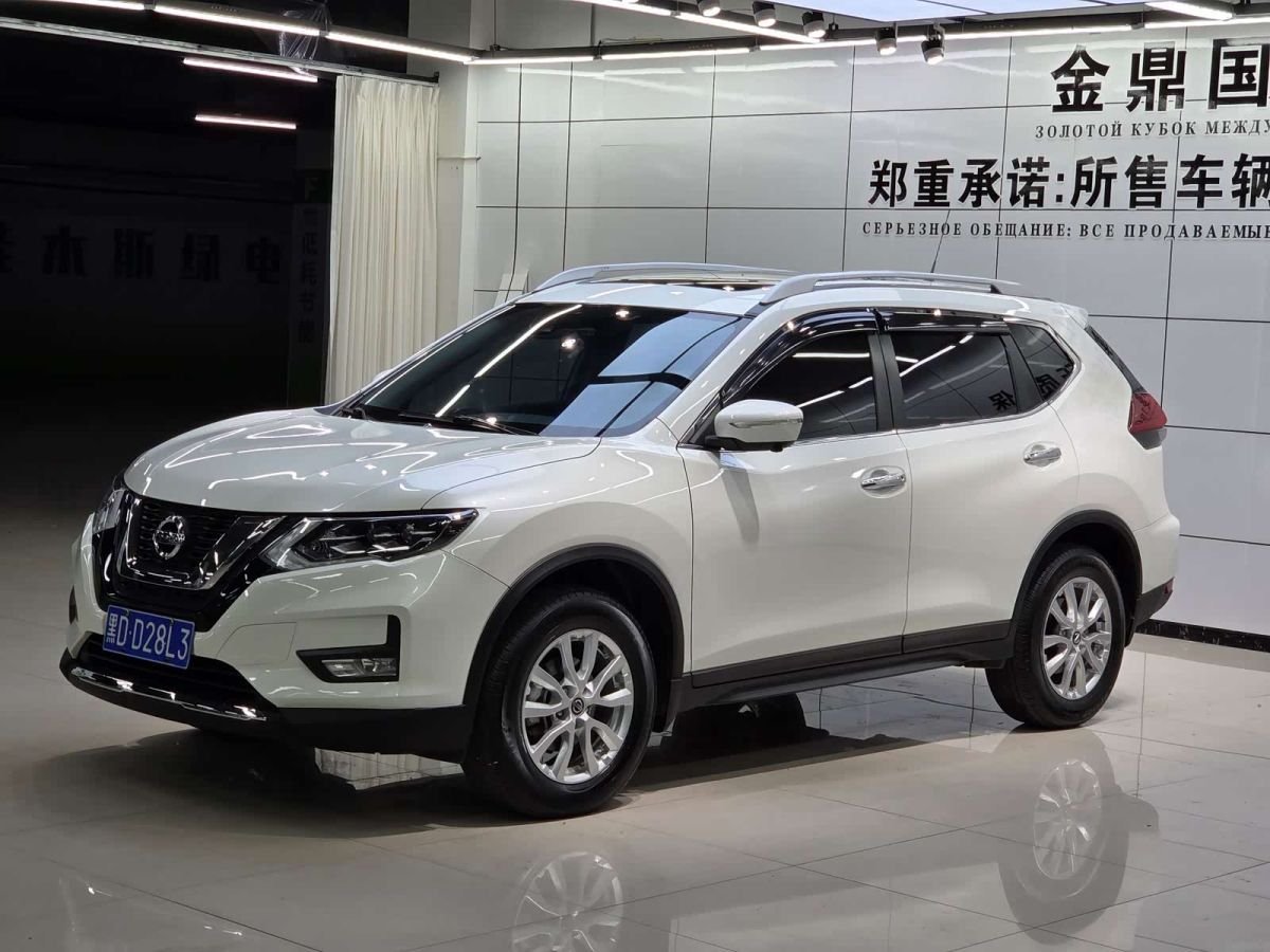 Nissan X-Trail, 2023 г., белый, 49 000 км Nissan X-Trail, 2023 г., белый, 49 000 км