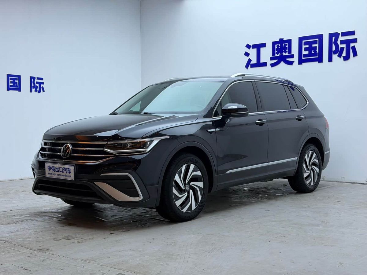 Volkswagen Tiguan L, 2023 г., чёрный, 48 000 км Volkswagen Tiguan L 2023 280TSI автомат одна ведущая ось ограниченная серия «Чаочуан»
