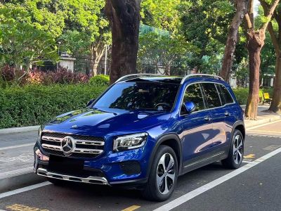 Mercedes-Benz GLB, 2021 г., серебристый / серый, 38 000 км Mercedes-Benz 奔驰GLB, 2021 г., синий, 50 000 км