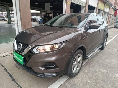 Nissan Qashqai, 2023 г., синий, 41 000 км Nissan 逍客, 2023 г., шампань / коричневый, 52 300 км