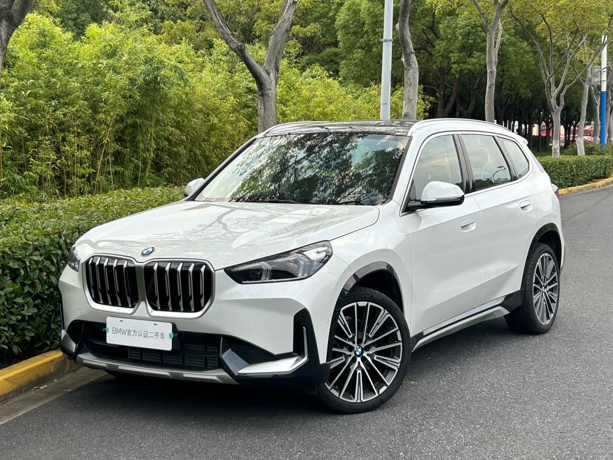 BMW X1, 2025 г., белый, 3 400 км BMW X1 2025 xDrive25Li X设计套装