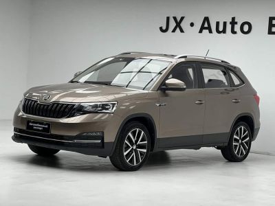 Skoda Kamiq, 2022 г., жёлтый / оранжевый, 25 800 км Skoda 柯米克, 2022 г., шампань / коричневый, 55 000 км