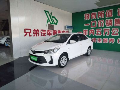 Toyota Vios, 2021 г., белый, 26 100 км Toyota Vios, 2022 г., белый, 28 500 км