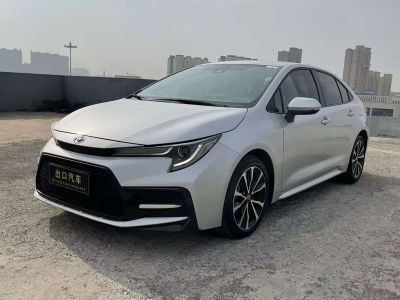 Toyota Levin, 2022 г., жёлтый / оранжевый, 55 000 км Toyota Levin, 2022 г., серебристый / серый, 31 800 км