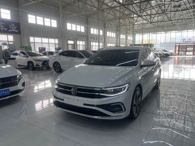 Volkswagen Bora, 2023 г., белый, 29 000 км Volkswagen Bora 2023 280TSI DSG комплектация «Цзуньсин»