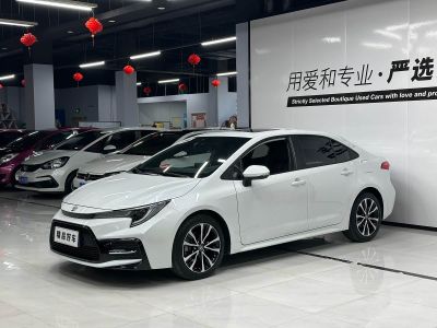 Toyota Corolla, 2024 г., белый, 80 000 км Toyota Levin, 2021 г., белый, 61 000 км