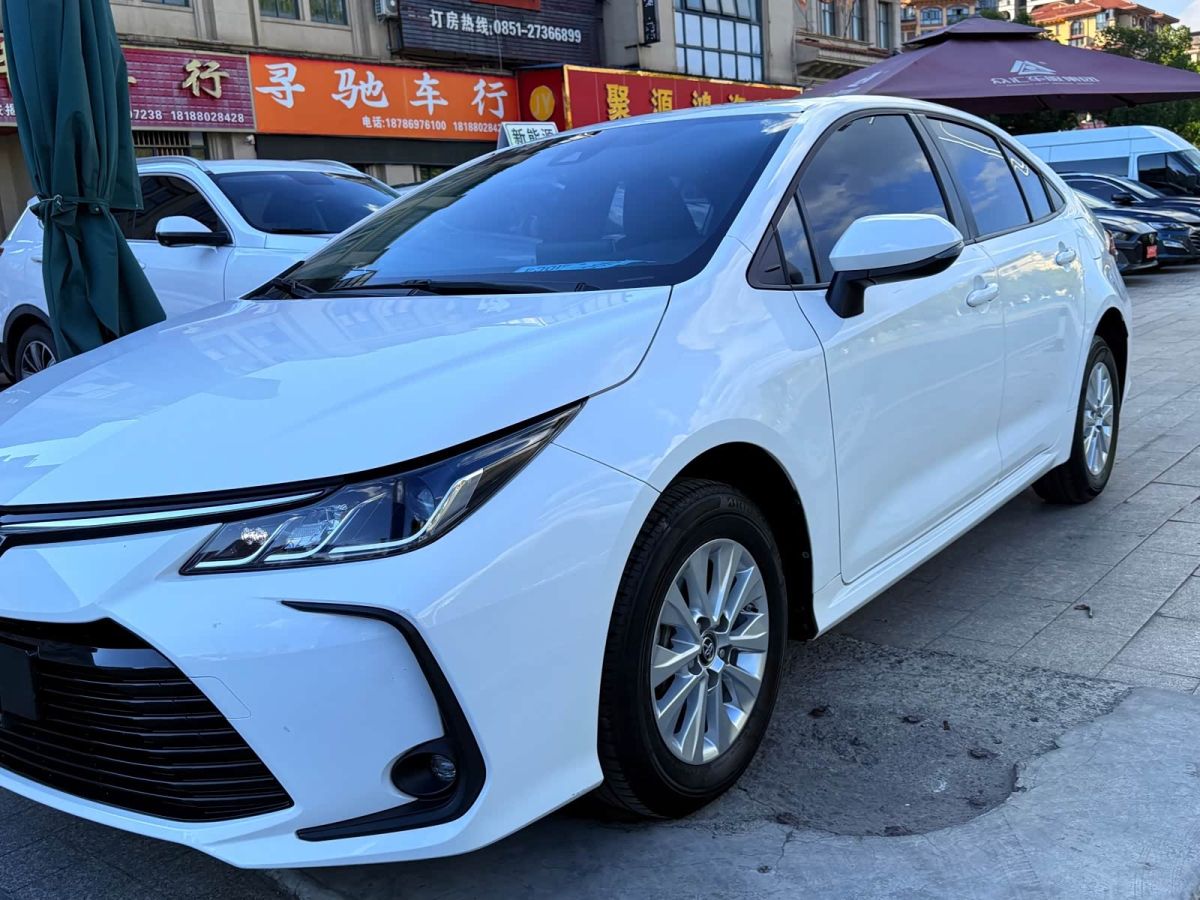 Toyota Corolla, 2021 г., белый, 80 000 км Toyota Corolla, 2021 г., белый, 80 000 км