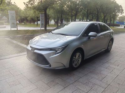Toyota Levin, 2022 г., жёлтый / оранжевый, 55 000 км Toyota Levin, 2022 г., серебристый / серый, 48 000 км