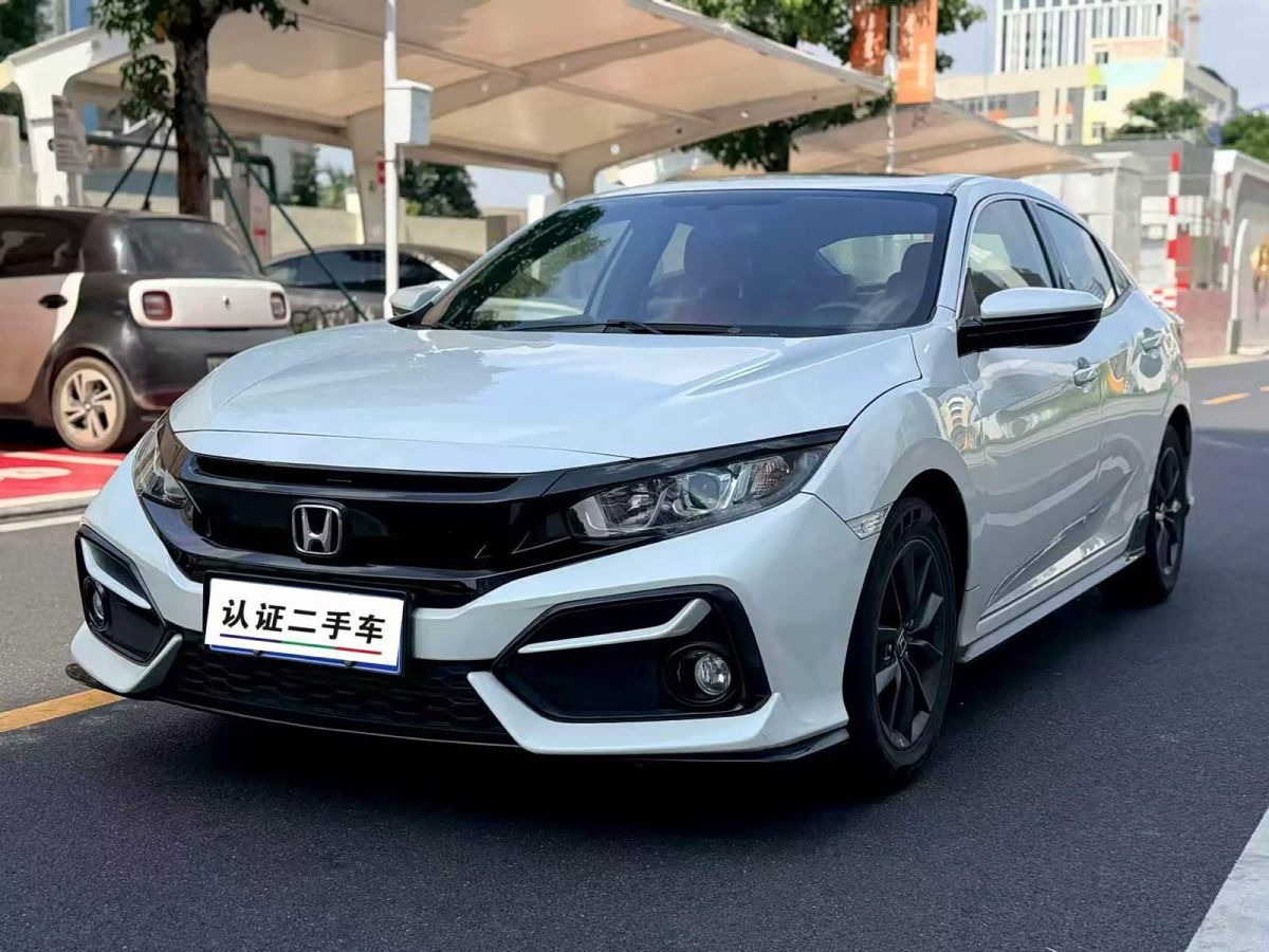 Honda Civic, 2021 г., белый, 30 000 км Honda Civic, 2021 г., белый, 30 000 км