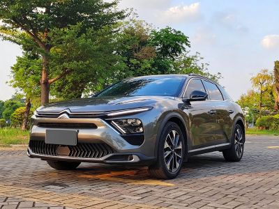 Citroen 凡尔赛C5 X, 2022 г., серебристый / серый, 64 200 км Citroen 凡尔赛C5 X, 2023 г., зелёный, 43 000 км