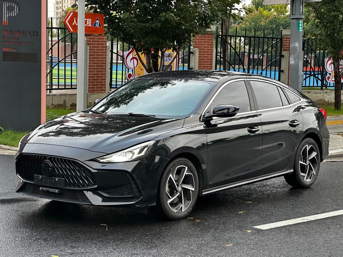 MG 5, 2021 г., чёрный, 42 000 км MG 5, 2021 г., чёрный, 42 000 км