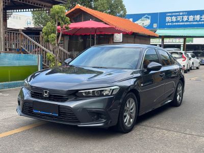 Honda Civic, 2021 г., красный / фиолетовый, 42 600 км Honda Civic, 2021 г., серебристый / серый, 46 000 км