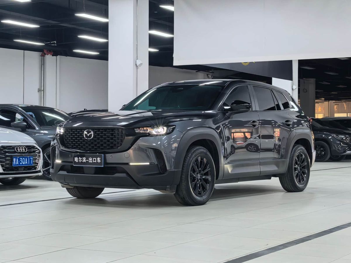 Mazda CX-50, 2023 г., серебристый / серый, 37 000 км Mazda 马自达CX-50行也, 2023 г., серебристый / серый, 37 000 км