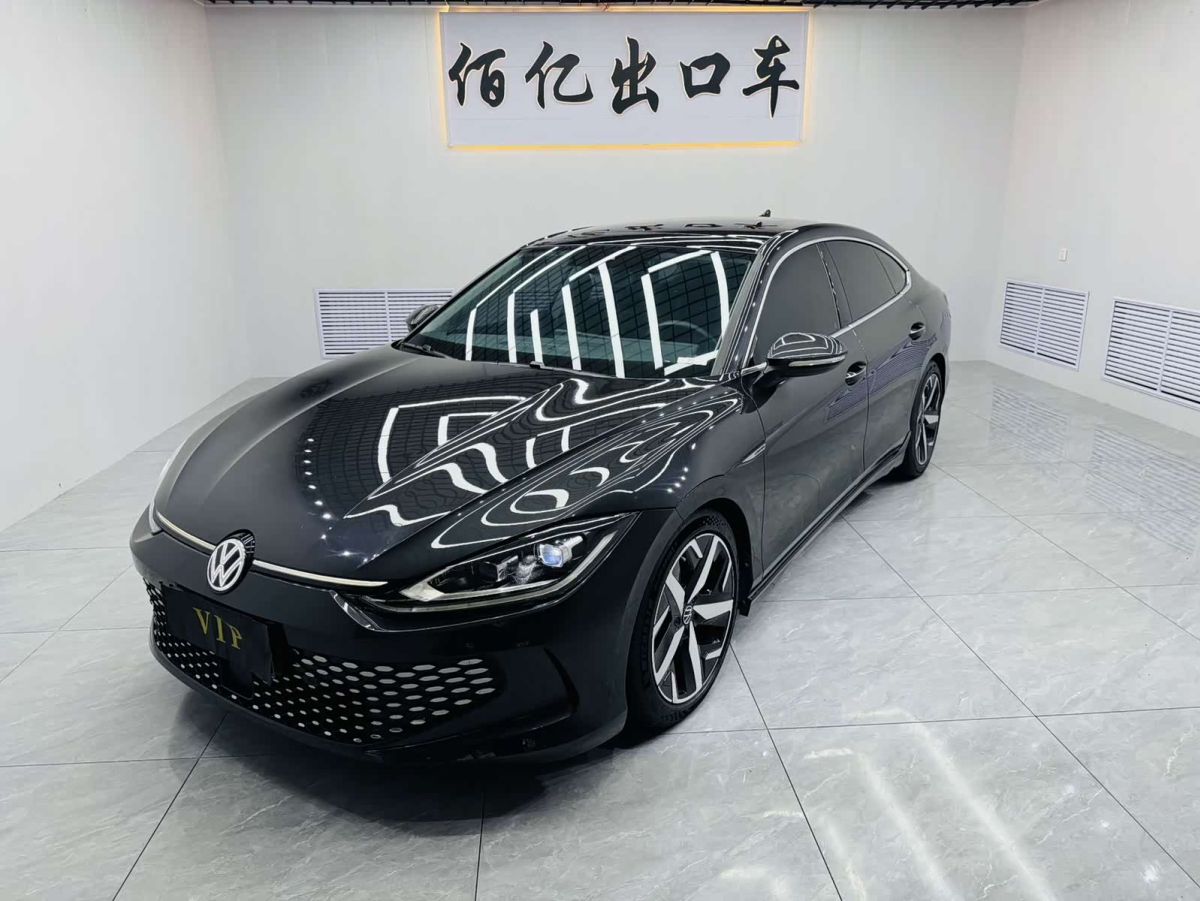 Volkswagen Lamando, 2022 г., чёрный, 32 000 км Volkswagen Lamando 2023 Lamando L 280TSI DSG комплектация «Кула»