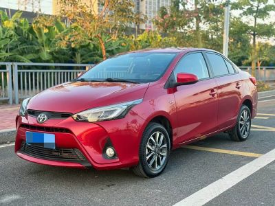 Toyota Yaris L (Чжисюань), 2023 г., белый, 8 900 км Toyota Yaris L (Чжисян), 2021 г., красный / фиолетовый, 30 000 км