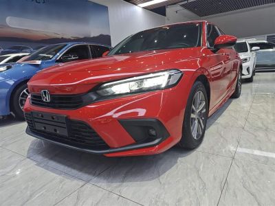Honda Civic, 2021 г., чёрный, 60 000 км Honda Civic, 2022 г., красный / фиолетовый, 39 300 км