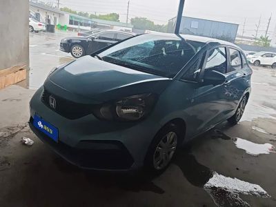 Honda Fit, 2023 г., белый, 50 600 км Honda 飞度, 2024 г., синий, 9 600 км