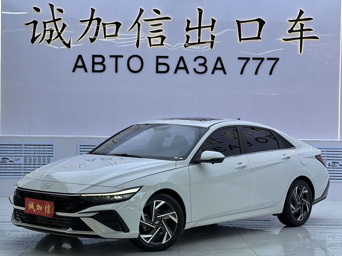 Hyundai Elantra, 2024 г., белый, 17 000 км Hyundai Elantra, 2024 г., белый, 17 000 км
