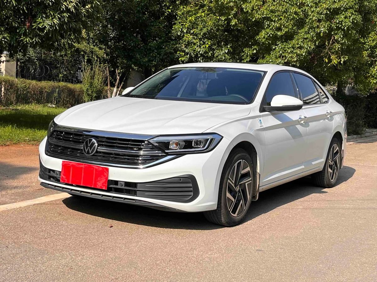 Volkswagen Sagitar, 2026 г., белый, 20 000 км Volkswagen Sagitar 2025 300TSI DSG комплектация «Чаоюэ»