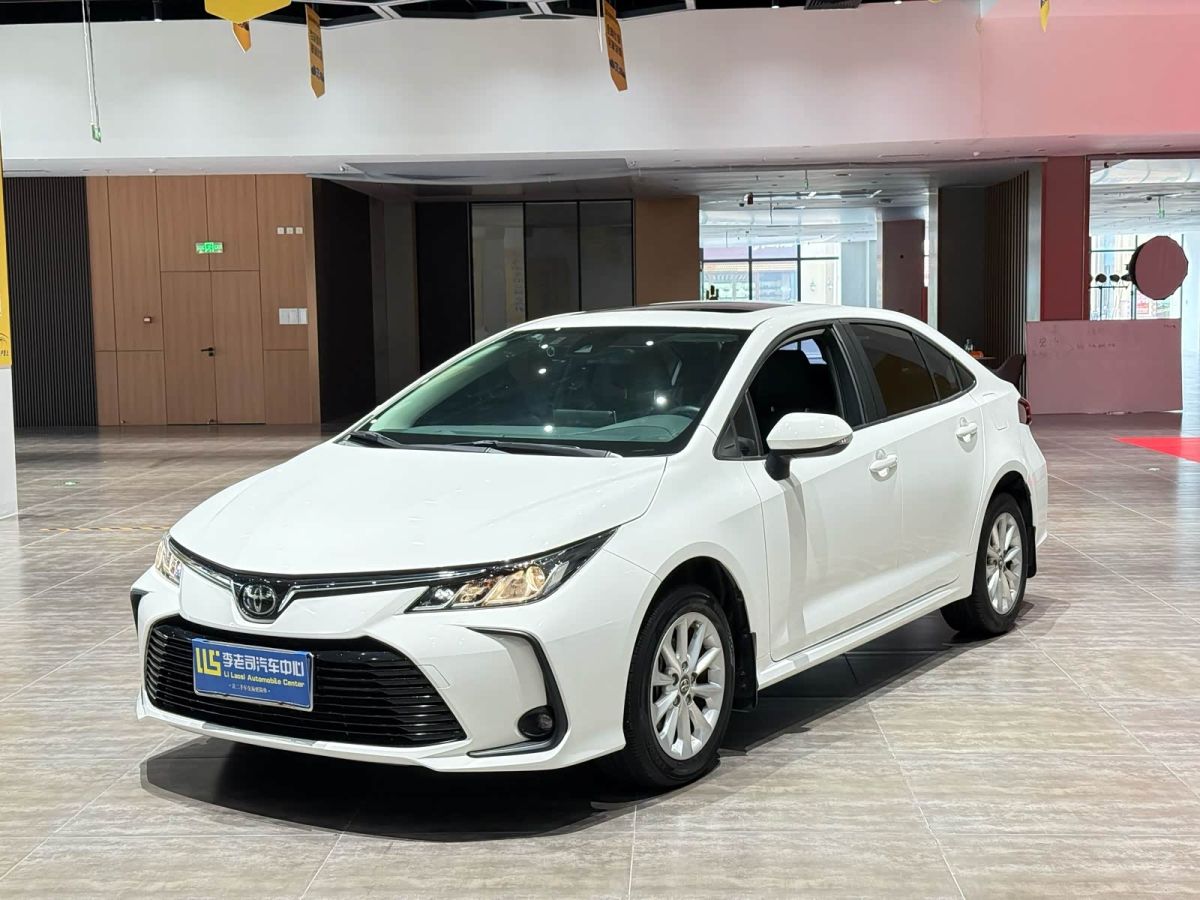 Toyota Corolla, 2021 г., белый, 37 700 км Toyota Corolla, 2021 г., белый, 37 700 км