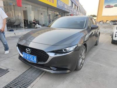 Mazda 3 Axela, 2022 г., серебристый / серый, 17 000 км Mazda 马自达3 昂克赛拉, 2022 г., серебристый / серый, 29 700 км