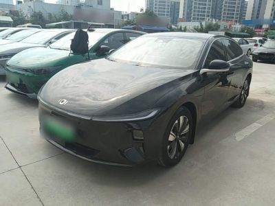 Changan Qiyuan A06, 2025 г., серебристый / серый, 10 км Changan Qiyuan A07, 2025 г., чёрный, 37 300 км